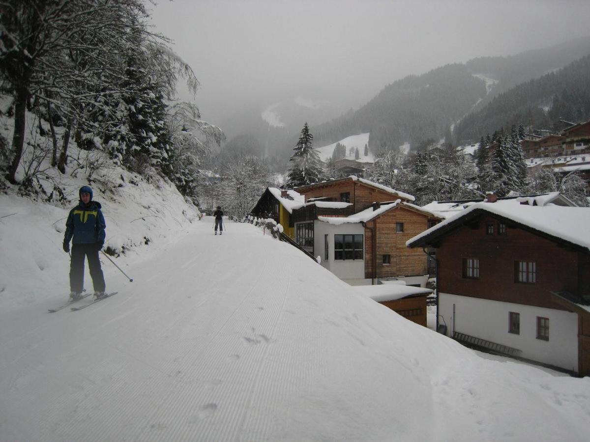 Ski-In Ski-Out Chalet Kriekels - By Alpen Apartments ツェル アム ゼー エクステリア 写真